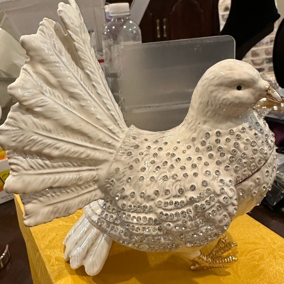 Stunning White Dove Trinket Holder White Enamel & Silver Crystals Gold Trim NIB - Picture 2 of 7